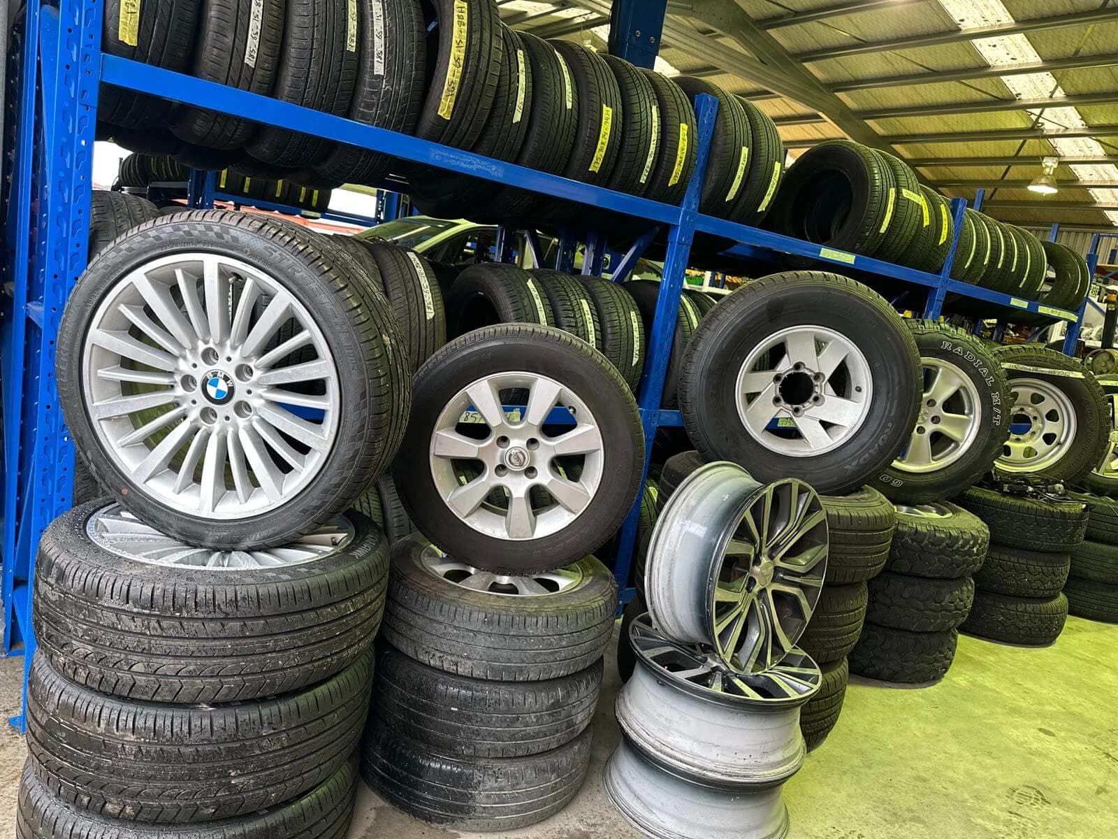 Car tyres and wheels